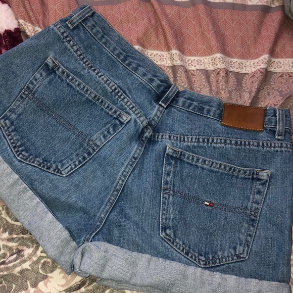 Tommy Hilfiger shorts - Picture 1 of 2